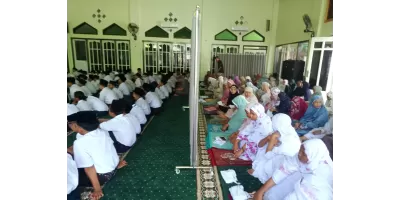Pembiasaan Shalat Berjamaah